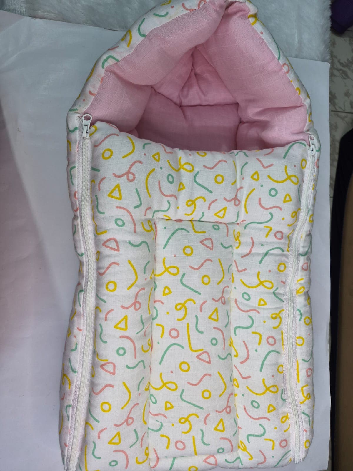 Babyloop Newborn Premium Muslin Baby Carry Bed